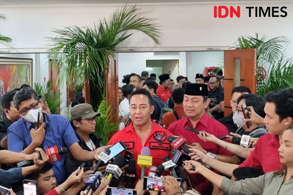 Andika Perkasa-Hendi Dikawal Ribuan Masa PDIP Daftar ke KPU Jateng