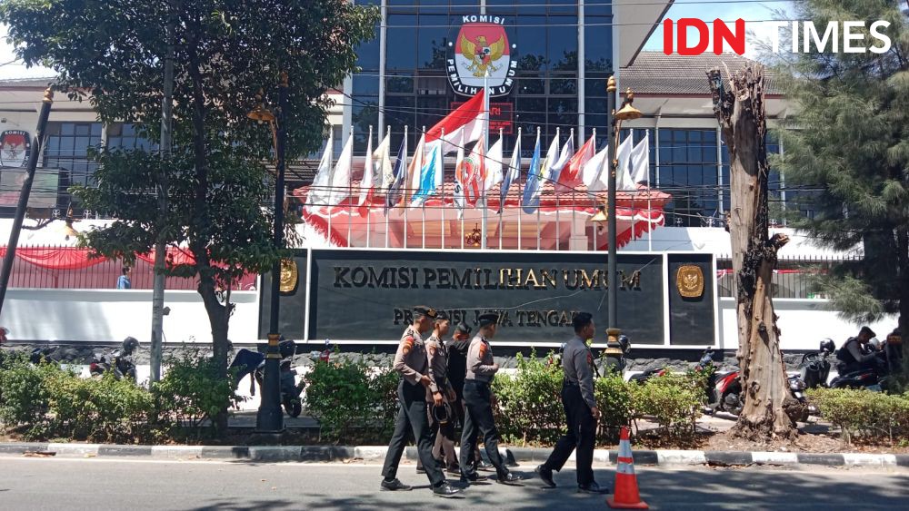 2 Paslon Cagub Jateng Tes Kesehatan di Paviliun Garuda RS Kariadi