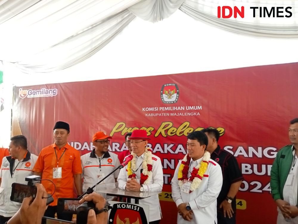 Siap Maju Pilkada, Karna-Koko Daftar ke KPU Majalengka Hari Pertama