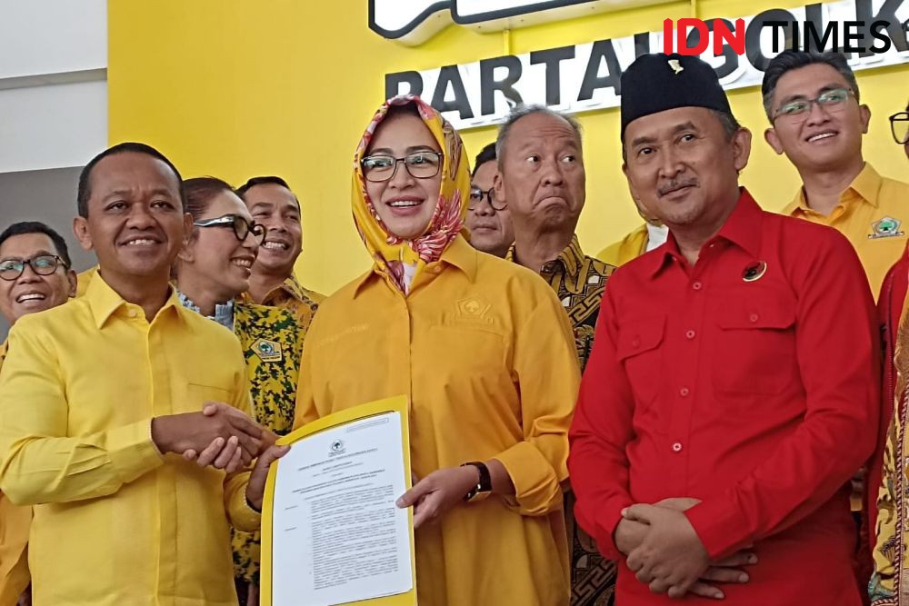 Pembangunan Jalan Poros Desa Jadi Program Prioritas Airin-Ade  