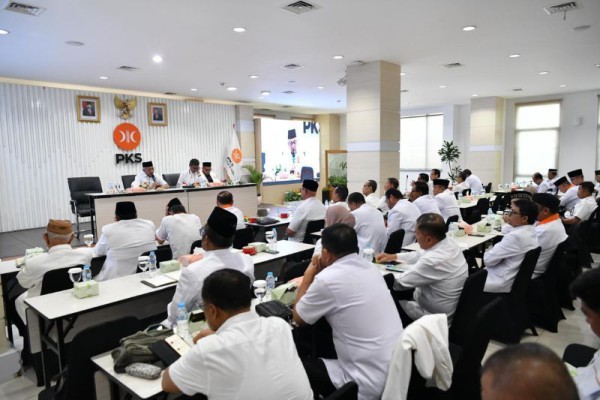PKS Buka Suara soal Dewan Pakar Ramai-Ramai Mengundurkan Diri