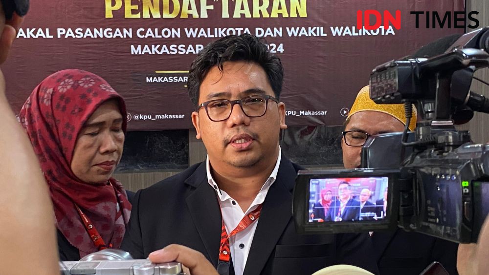 Pertama Mendaftar Cawalkot Makassar, Seto-Rezki Incar Nomor Urut Satu?