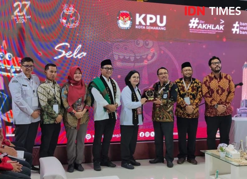 2 Bapaslon Sudah Memenuhi Syarat Ikut Pilwakot Semarang 2024