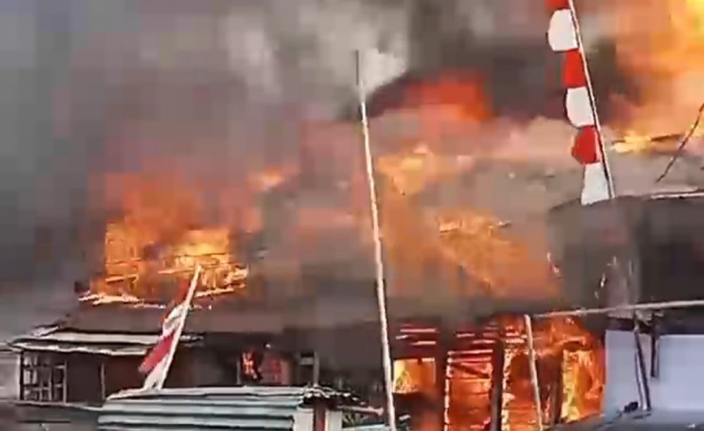 Jago Merah Bakar 8 Rumah di Kawasan Padat Penduduk Palembang