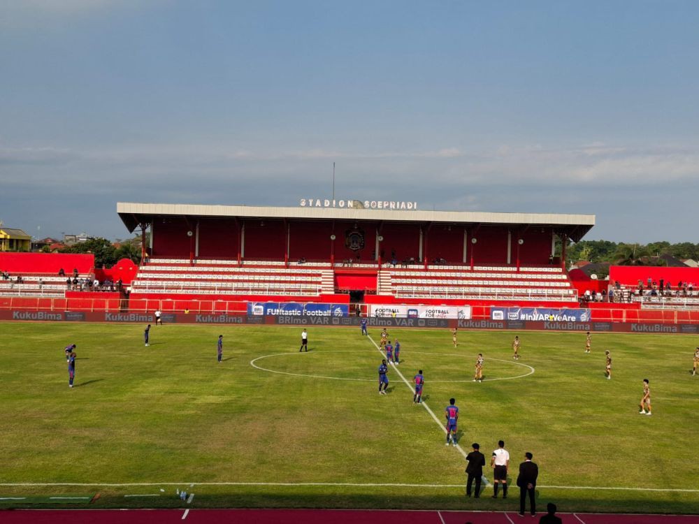 Lapangan Stadion Soepriadi Belum Rampung Dibenahi, Arema Vs PSM Mundur