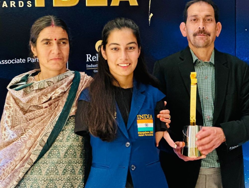 7 Potret Sheetal Devi, Atlet Para Panahan di Paralimpiade 2024 Viral