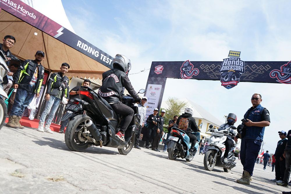 Jelang Honda Bikers Day di Magelang, Riders Gelar Gaspol di Medan