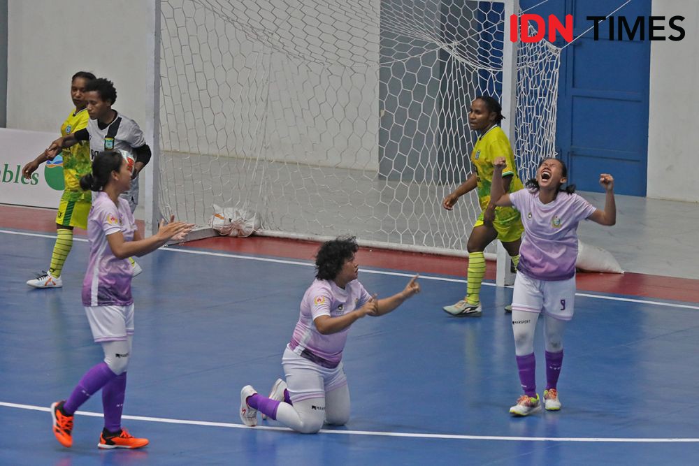 Potret Haru Tim Futsal Putri Sumut Berhasil Taklukkan Papua Pegunungan