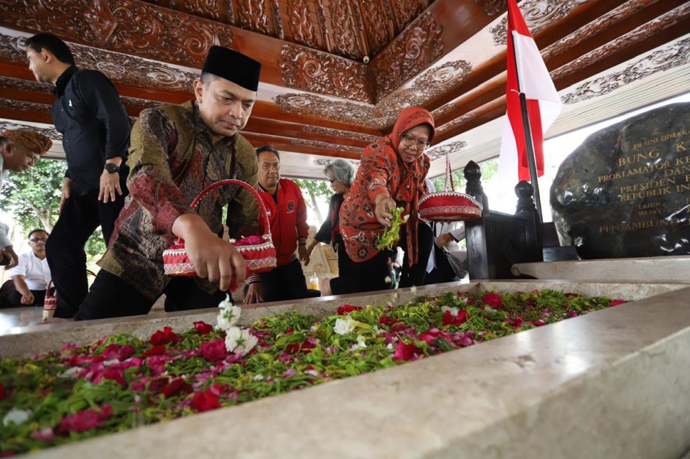 Strategi Risma-Gus Hans Lawan Petahana di Pilgub Jatim