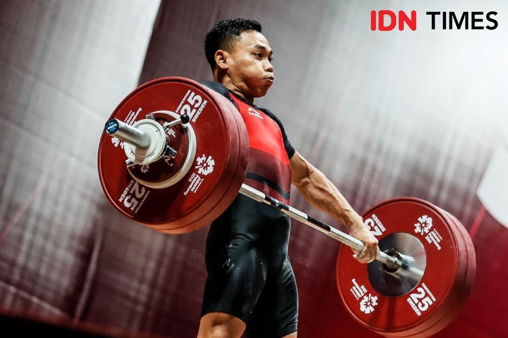 Eko Yuli Irawan Pertahankan Emas PON Nomor 67 Kilogram Putra