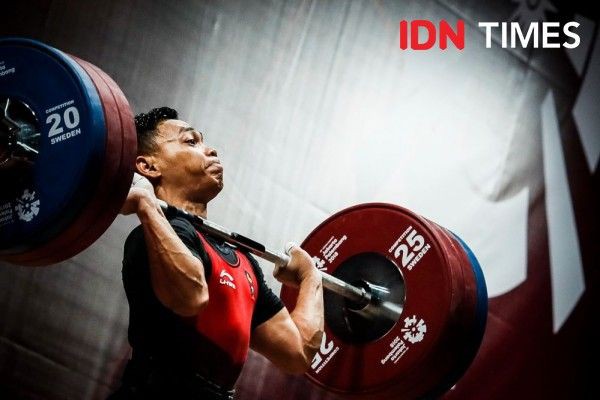 Eko Yuli Irawan Pertahankan Emas PON Nomor 67 Kilogram Putra