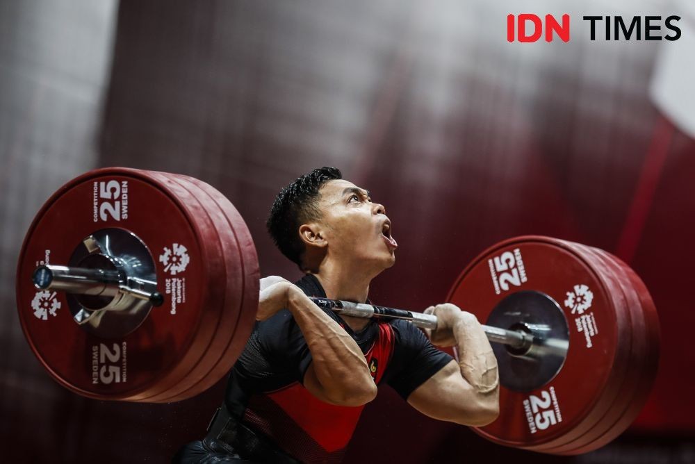 Eko Yuli Irawan Pertahankan Emas PON Nomor 67 Kilogram Putra