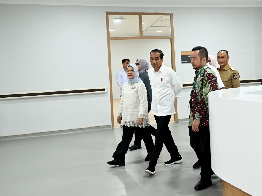 Jokowi: Saya Sedih Kalau Masuk ke RS Daerah Ruangannya Agak Gelap