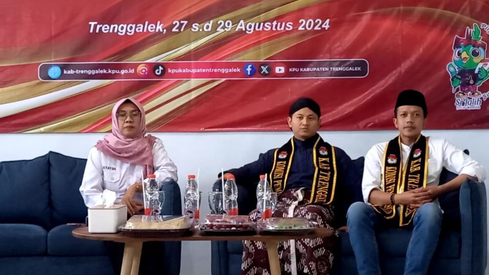 Berkas Bapaslon di Trenggalek Belum Penuhi Syarat