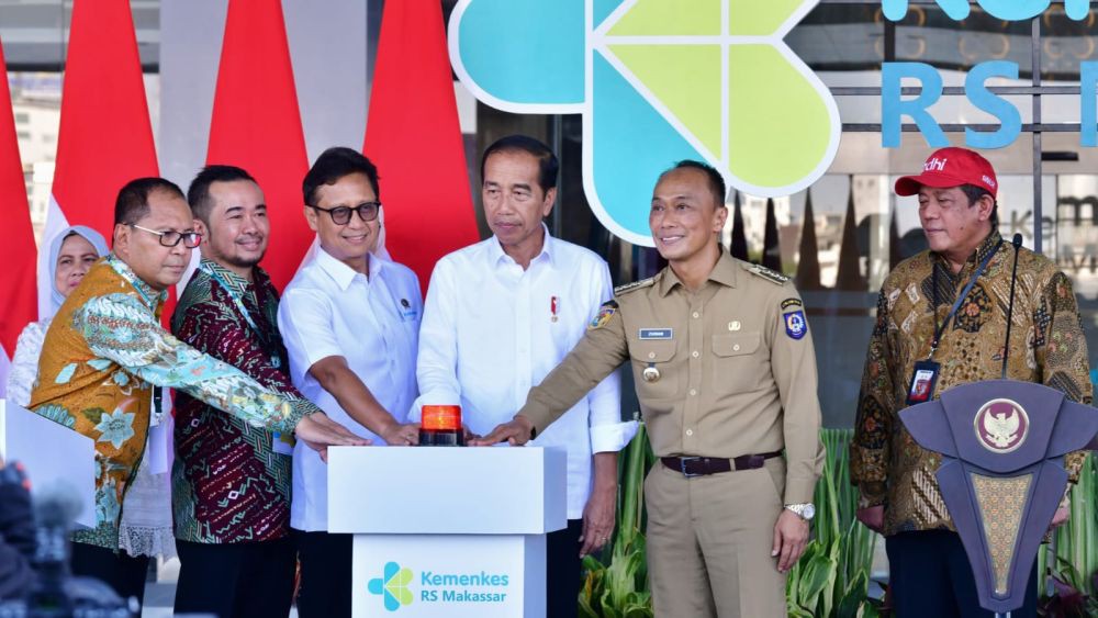 Jokowi: Saya Sedih Kalau Masuk ke RS Daerah Ruangannya Agak Gelap