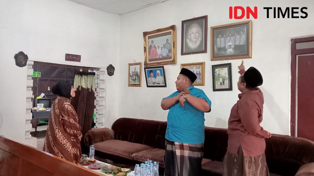 Ziarah ke Sewulan, Risma Mengenang Masa Kecil di Madiun