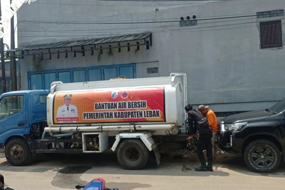 Air Bersih Didistribusikan ke 17 Desa di Lebak yang Kekeringan