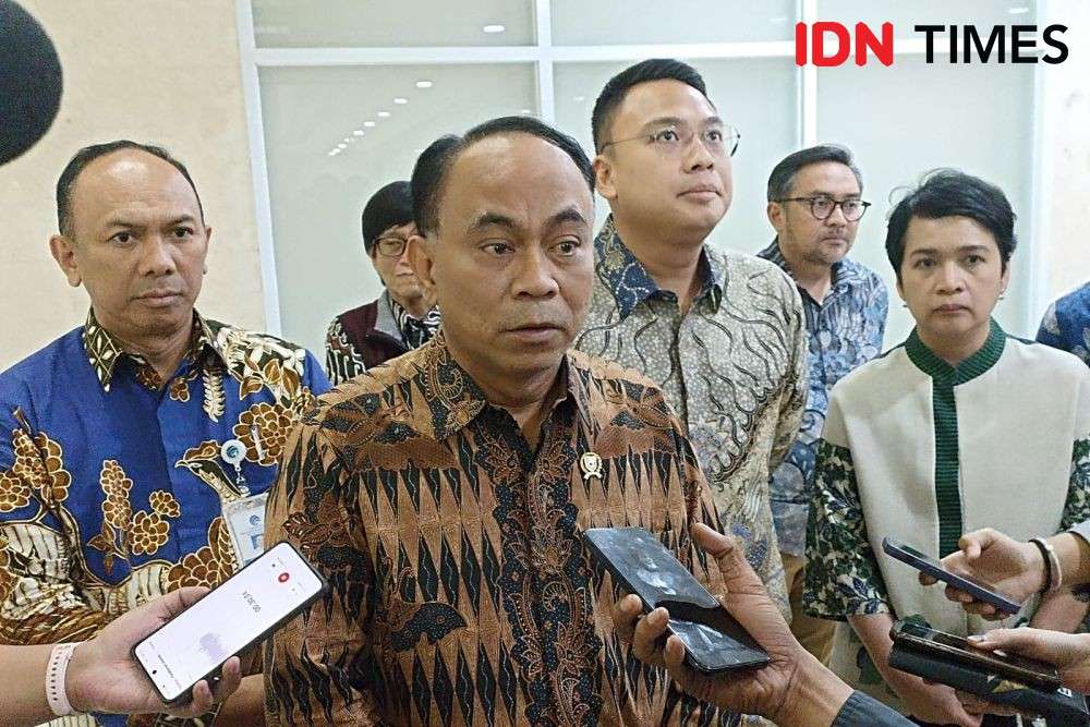 Zulkarnaen Apriliantony Dan Denden Di Balik Judol Komdigi