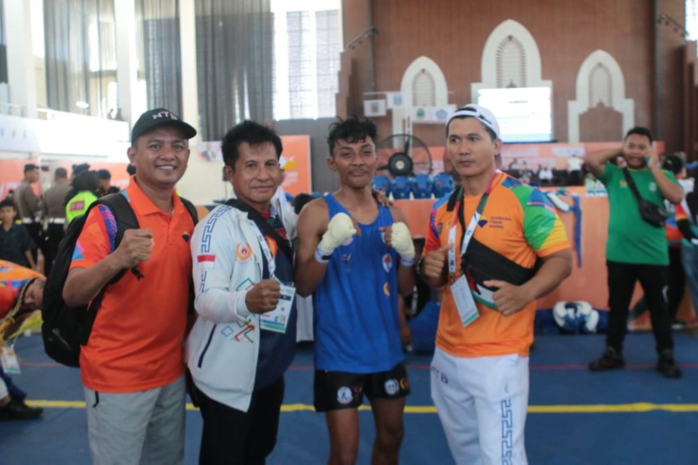 Muaythai Menyumbang Emas Pertama untuk NTB di PON Aceh-Sumut 2024