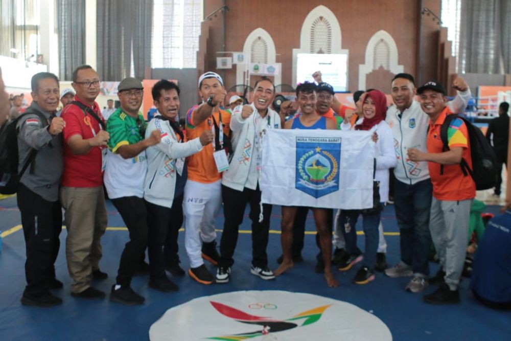 Muaythai Menyumbang Emas Pertama untuk NTB di PON Aceh-Sumut 2024