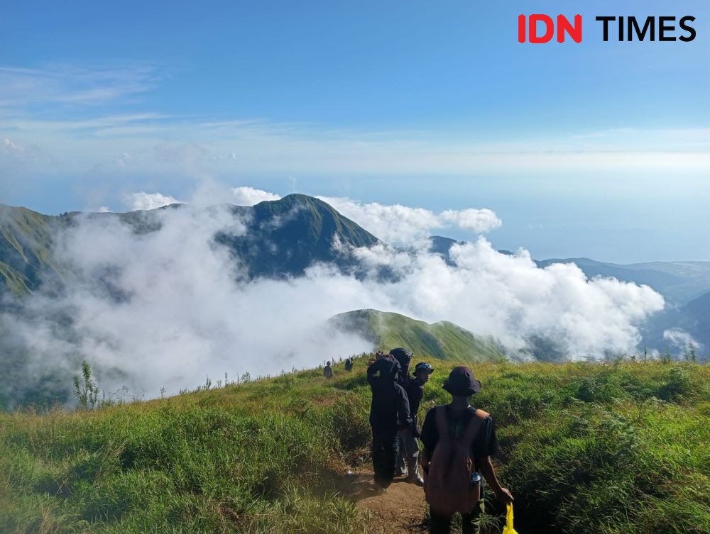 Seorang Pria di Bima Bacok Istri dan Mertua, Pelaku Kabur ke Gunung