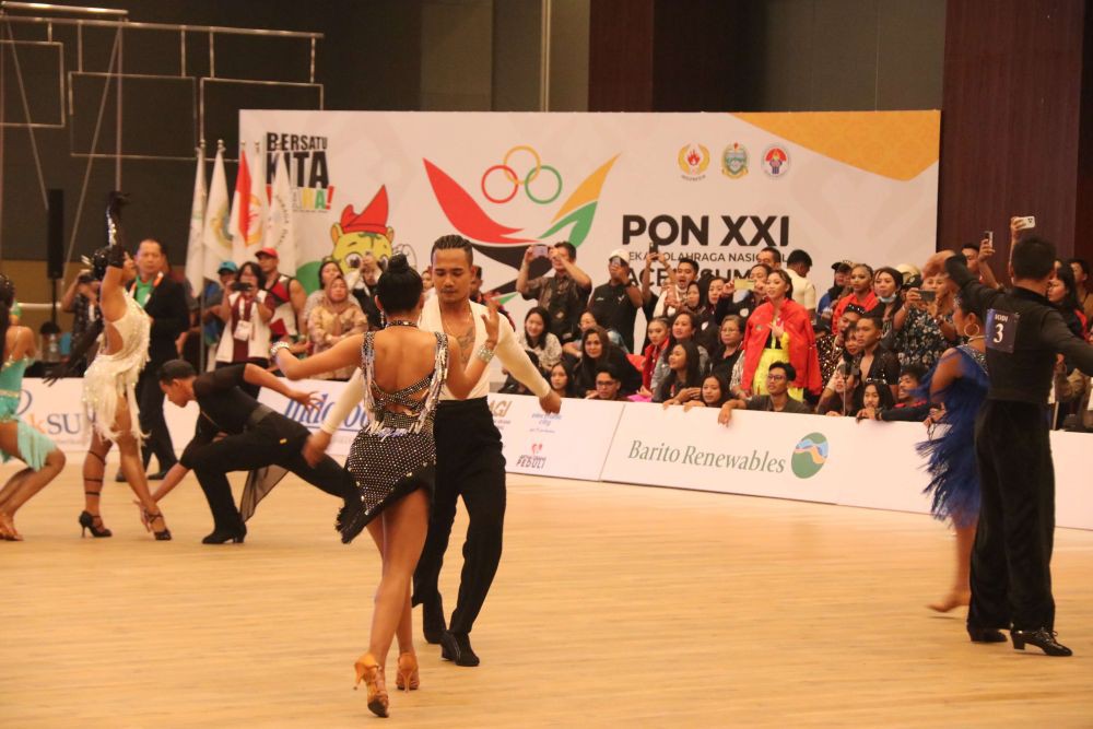 PON XXI: Sulsel Tambah Emas dari Renang Indah dan Dancesport