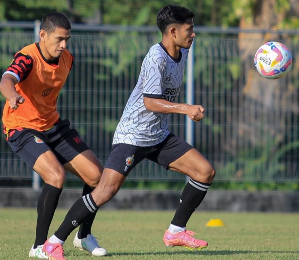 Pelatih Semen Padang FC, Hendri Susilo, Mundur Usai Kekalahan