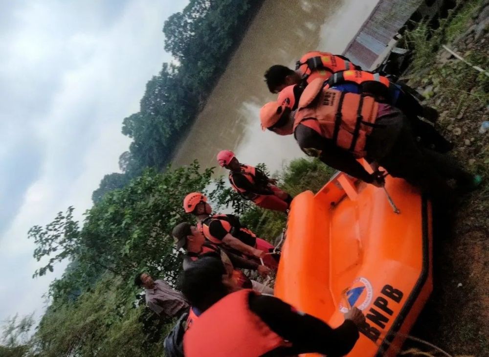 Balita Hanyut Tenggelam di Sungai Musi Saat Dimandikan Neneknya