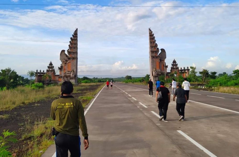 Koster Bantah Pesta Kesenian Bali di Klungkung Mangkrak