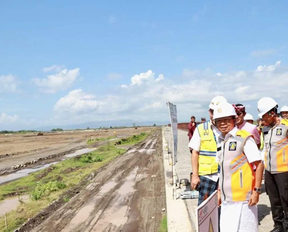 Koster Bantah Pesta Kesenian Bali di Klungkung Mangkrak