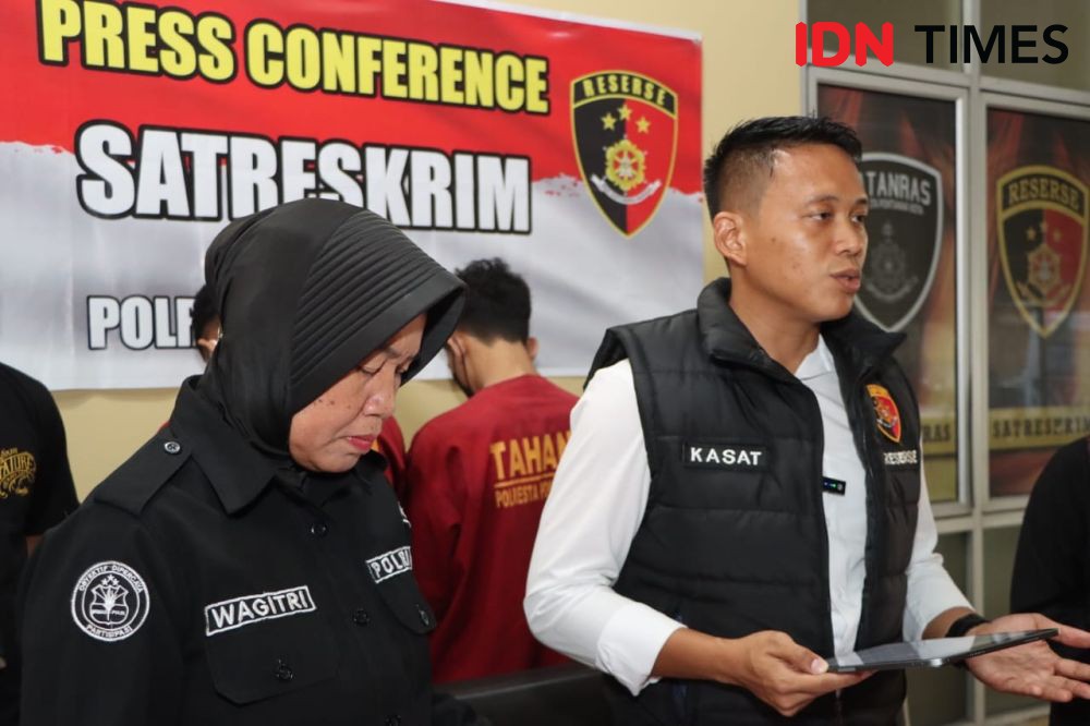 Tak Hanya Mandau, Polisi Temukan 2 Bom Molotov pada Anak di Pontianak