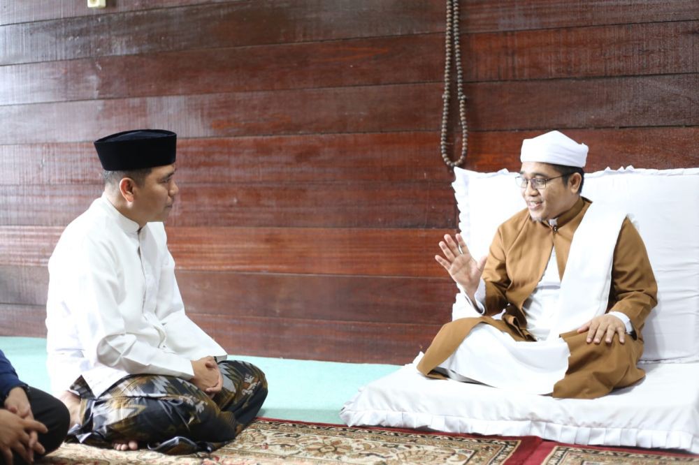 Hasan Basri Kunjungi Tuan Guru Babussalam dan Ziarah ke Makam Ulama