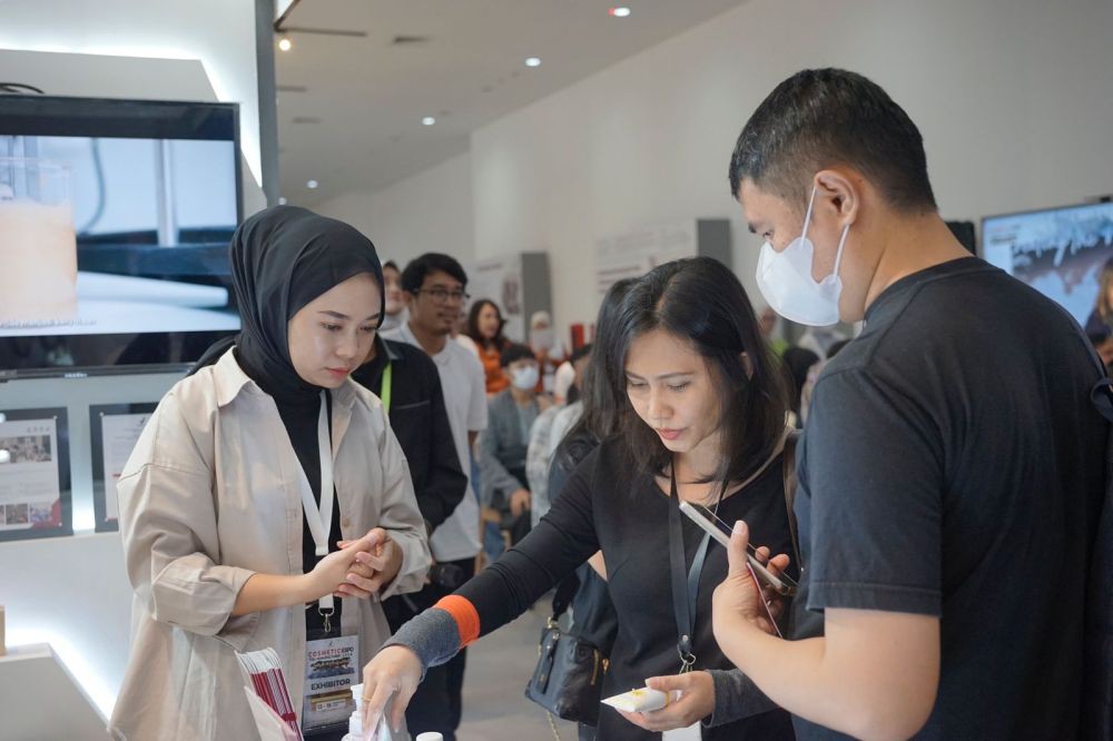 Produsen Kosmetik Lokal Ramai Pengunjung di Event BPOM