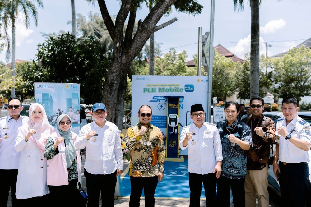 Hore! SPKLU Pertama di Metro Hadir, Kolaborasi Pemkot dan PLN