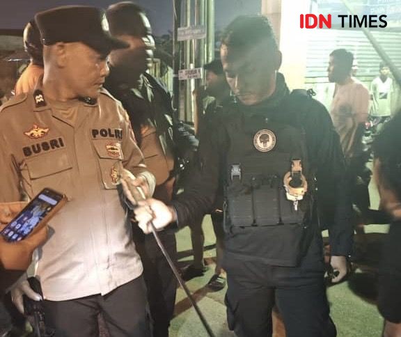 Tak Hanya Mandau, Polisi Temukan 2 Bom Molotov pada Anak di Pontianak