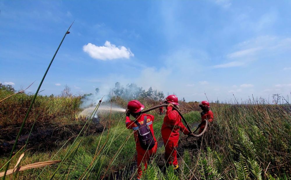 Ada Karhutla, Udara Palembang Pekat dan Bau Asap