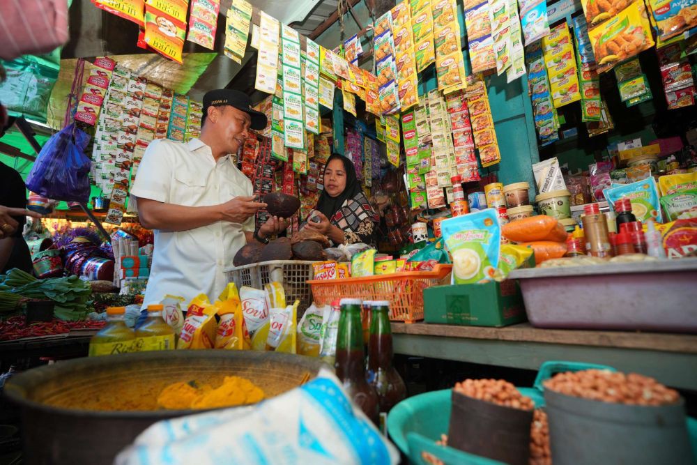 Larangan Jualan Rokok Radius 200 Meter Membebani Para Pedagang Pasar