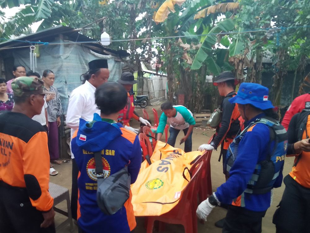 Mukti Ditemukan Meninggal 400 Meter dari Pantai Kemiren, SAR Cari Kakaknya