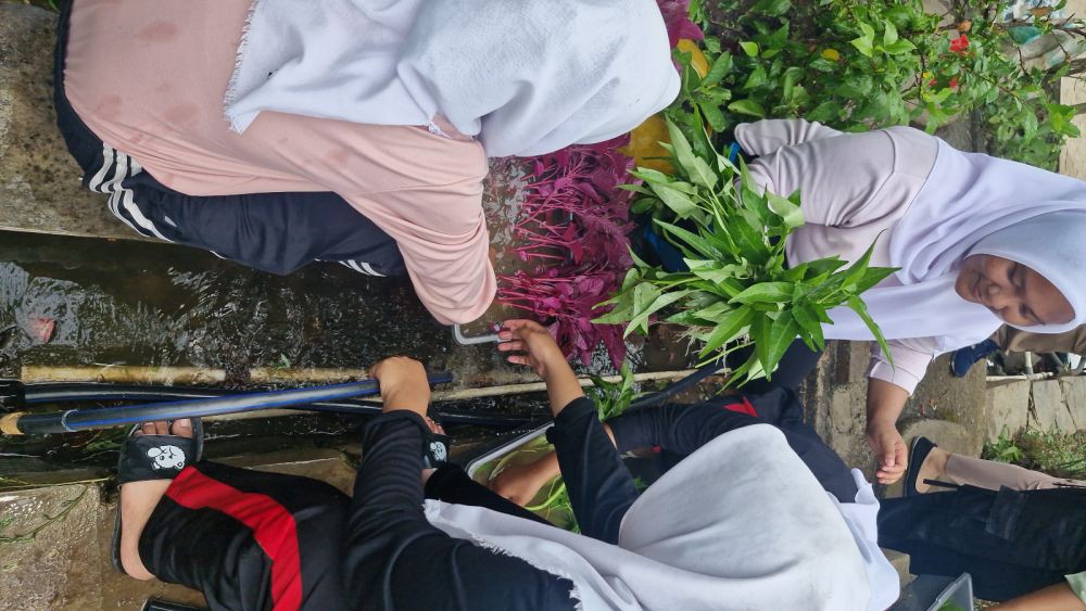 SMK di Kabupaten Tangerang Dapat Bantuan Pipa dari CSR ALVApipe