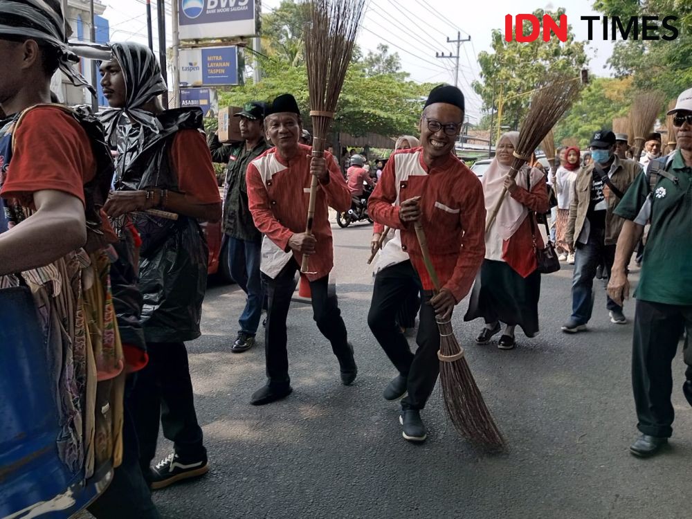 Aksi Bersih dan Flash Mob Warnai Pengambilan Nomor Urut KPU Bantul