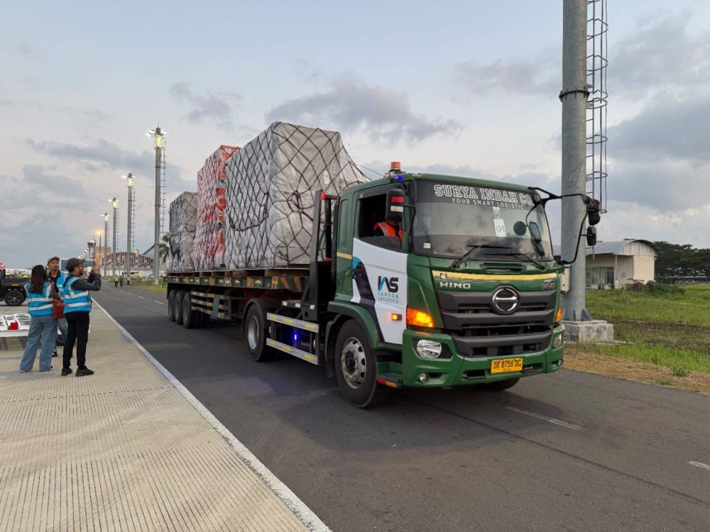 Diangkut 2 Pesawat Kargo, 170,651 Ton Logistik MotoGP Tiba di Lombok