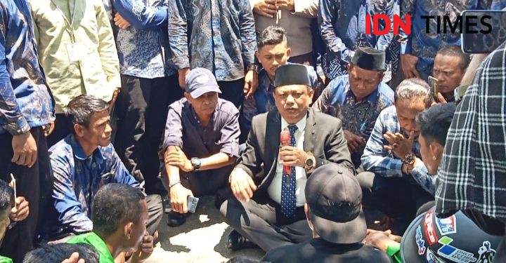 Anggota DPRD Bima Dilantik, Ada Adik-Kakak, Bapak-Anak hingga Pasutri