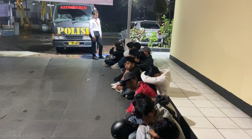 Rusak Rumah di Sukabumi, 13 Suporter Persija Dibekuk Polisi