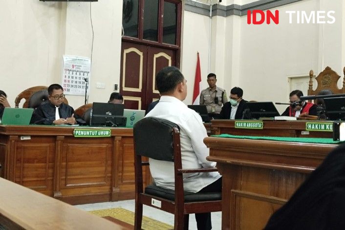 Terlibat Suap Rp4,9 M, Bupati Labuhanbatu Divonis 6 Tahun Bui