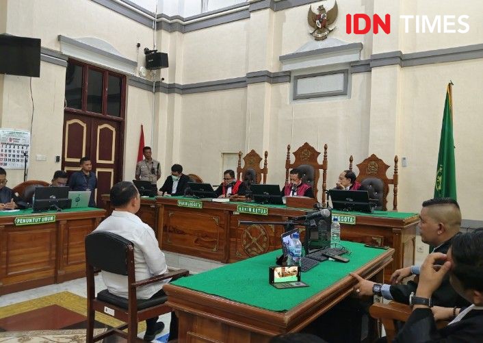 Terlibat Suap Rp4,9 M, Bupati Labuhanbatu Divonis 6 Tahun Bui