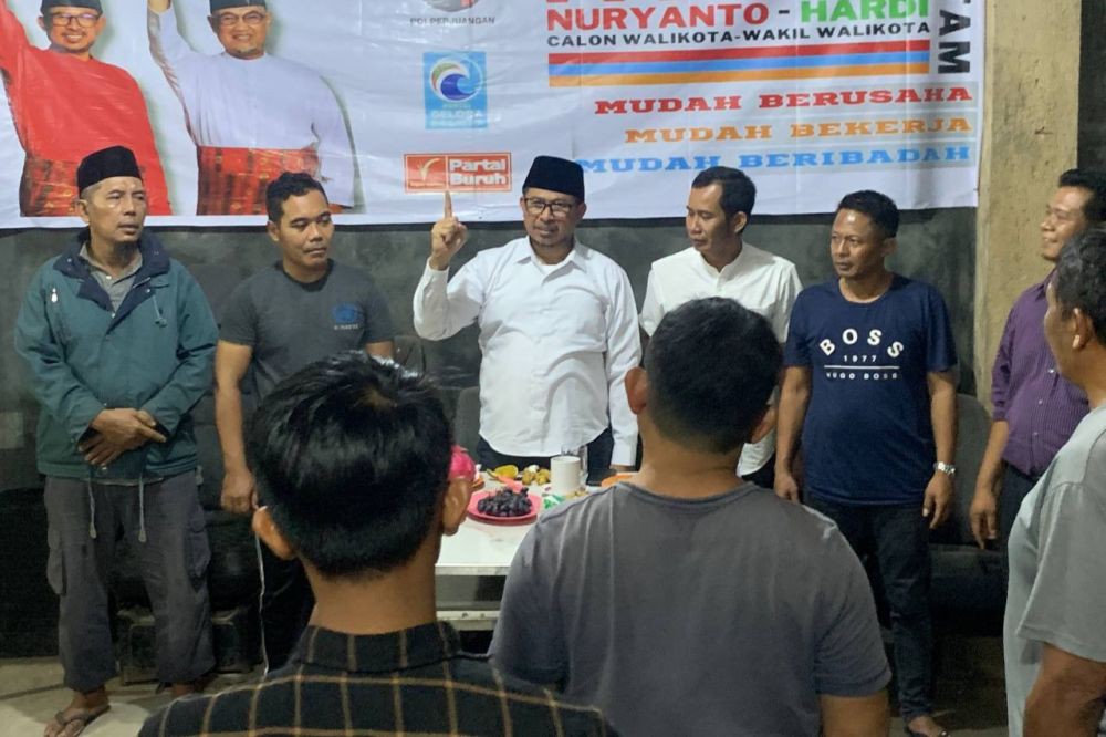 Tinjau Korban Banjir Tembesi Tower, Nuryanto Bahas isu Kemanusiaan