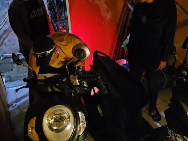 Hati-Hati! Maling Incar Remaja Bawa Motor di Tangerang