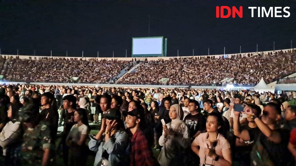 Stadion Si Jalak Harupat Jadi Saksi Ditutupnya Tur 5 Kota Sheila On 7