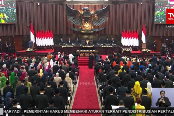 Deretan Anggota DPR RI 2024-2029 Muda Terafiliasi Dinasti Politik
