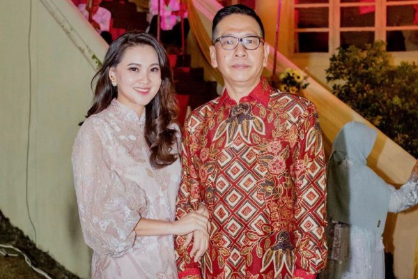 Surya Paloh Minta Sherly Tjoanda Gantikan Mendiang Suaminya di Pilkada